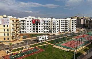 Yuvasına kavuşan depremzede vatandaş: "Evi...