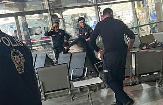 10 gündür otogarda yaşayan avukat oturduğu yerde...