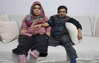 21 yıl sonra evlenerek aşklarına engel tanımayan...