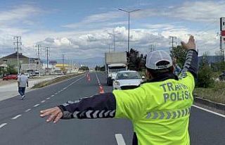 22’si alkolden 156 araç trafikten men edildi