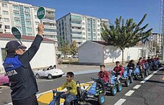 486 öğrenciye trafik ve çevre bilinci eğitimi...