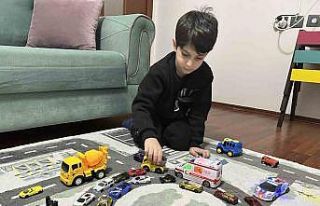 6 yaşındaki çocuktan ambulans duyarlılığı