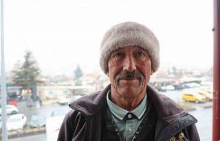 9 dil biliyor, gören şaşırıyor