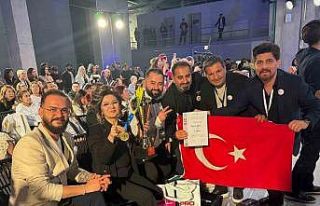 Acıpayamlı kadın kuaför Asian Global Cup 2025...