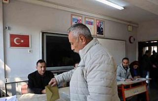 Adana’da bir mahallede seçim heyecanı