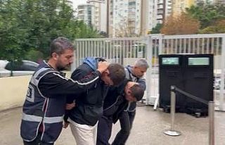 Adana’da bisikletli çocuğu darbeden şahıslar...