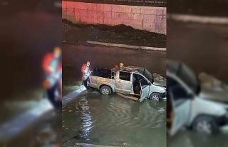 Ağrı’da Murat Nehri’ne uçan pikaptaki 5 kişi...