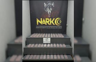 Ağrı’da tırda yüklü miktarda sentetik ecza...