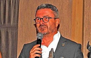 Alaçatı Turizm Derneği Başkanı Ünsal: "Turizmi...