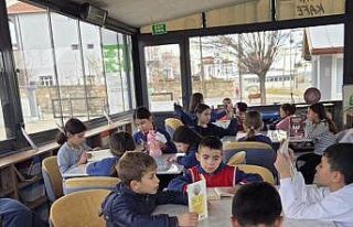 Altıntaş’ta kitap okuma etkinliği