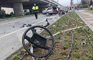 Ambulansa yol verme kazasında ortalık savaş alanına...