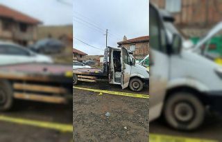 Ankara’da 4 araç kundaklandı: O anlar kamerada