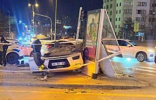 Ankara’da araçla motosiklet çarpıştı: 4 yaralı