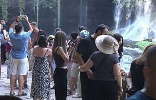 Antalya’nın simgelerinden Düden Şelalesi, 2025’te...