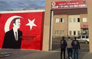 Aranan şahsı JASAT yakaladı