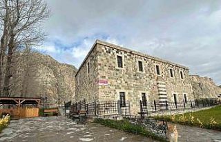 Asırların izini taşıyan Horhor Medresesi Camii,...