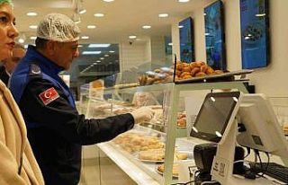 Atakum’da gıda denetimi: Kurallara uymayan işletmelere...