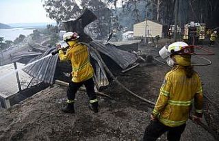 Avustralya’da orman yangınları: 16 ev küle döndü