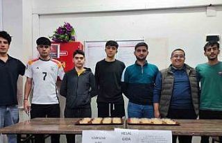 Aydın’da gençler helal beslenme konusunda bilgilendirildi