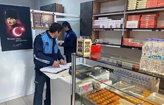 Babaeski’de tatlı üretimi ve satışı yapan iş...