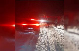 Bağ evine gitmek isterken mahsur kalan 2 şahsın...