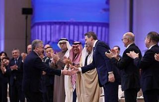 Bakan Bayraktar, Özbekistan Cumhurbaşkanı Mirziyoyev...