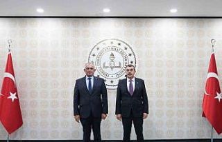 Bakan Tekin, KKTC Milli Eğitim Bakanı Çavuşoğlu’nu...