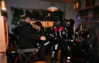 Barlar sokağı abluka altında: 428 kişi sorgulandı