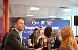 Başkan Akın: "Gençlerimizin her talebi bizim...