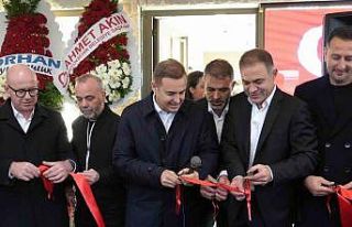 Başkan Akın ve Milletvekili Sarı açılışta buluştu