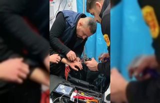 Batman’da parmağına yüzük sıkışan gencin...