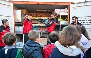 Beşiktaş Belediyesi minik öğrencilere afet bilinci...