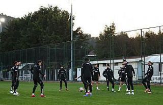 Beşiktaş, Çaykur Rizespor maçı hazırlıklarını...