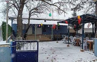 Bilecik’in yüksek kesimlerine mevsimin ilk karı...