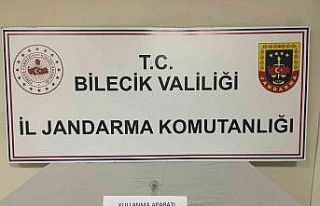 Bilecik’te ’Dur’ ihtiyarına araç içinden...