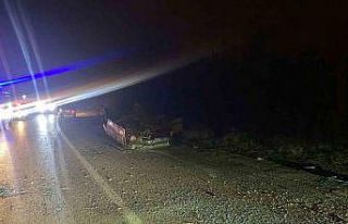 Bilecik’te kontrolden çıkan otomobil takla attı;...