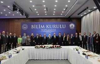 Bilim Kurulu toplantısı Rektör Hacımüftüoğlu’nun...