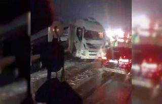 Bolu Dağı Tüneli çıkışında 6 araçlı zincirleme...