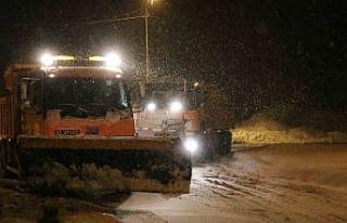 Bolu Dağı’nda kar yağışı devam ediyor