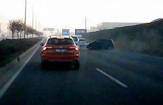 Bolu’da kaza anı güvenlik kamerasında: Makasa...