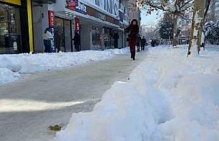 Bolu’da yollar buz tuttu, vatandaşlar zor anlar...