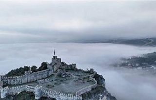 Boyabat Kalesi’nin sis altındaki görüntüsü...
