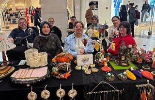 Bu eserlerin hepsi özel gereksinimli bireylerin ellerinden...