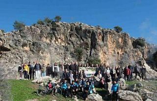 Buharkentliler ‘doğa ve tarih’ için yürüdü