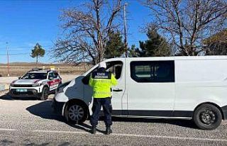 Burdur’da jandarmadan trafik denetimi: 502 araç...