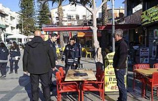 Büyükşehir Zabıtasından kaldırım işgallerine...