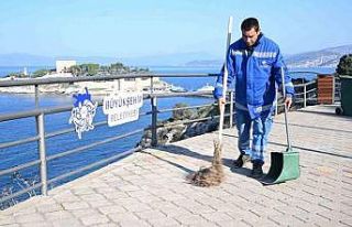 Büyükşehir’den Kuşadası’nda çevre temizliği