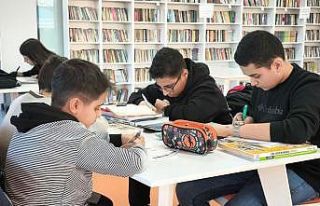 Çilesiz Kütüphanesi gençlerin buluşma noktası...