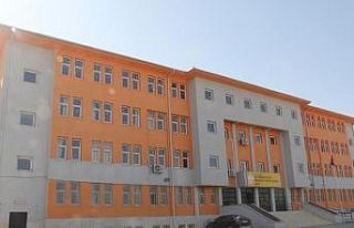 Cizre’deki lisede taciz iddiası: Öğretmen gözaltında