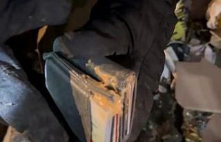 Çöp kamyonu kayıp cüzdan için durduruldu, para...